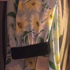 Small daisy lularoe Lola